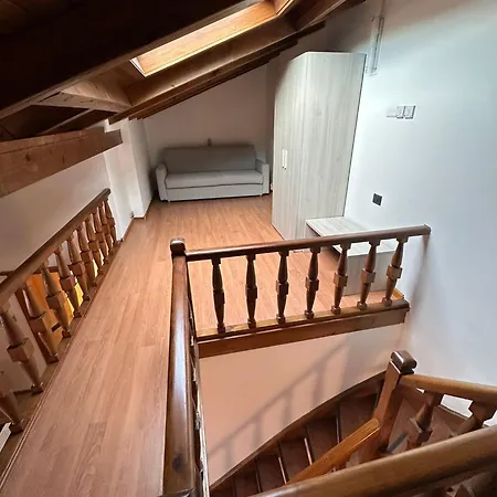 아파트 Mansarda Elisa's House Con Soppalco 도메게 디 카도레